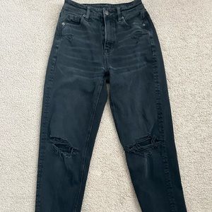 000 AE mom straight jeans